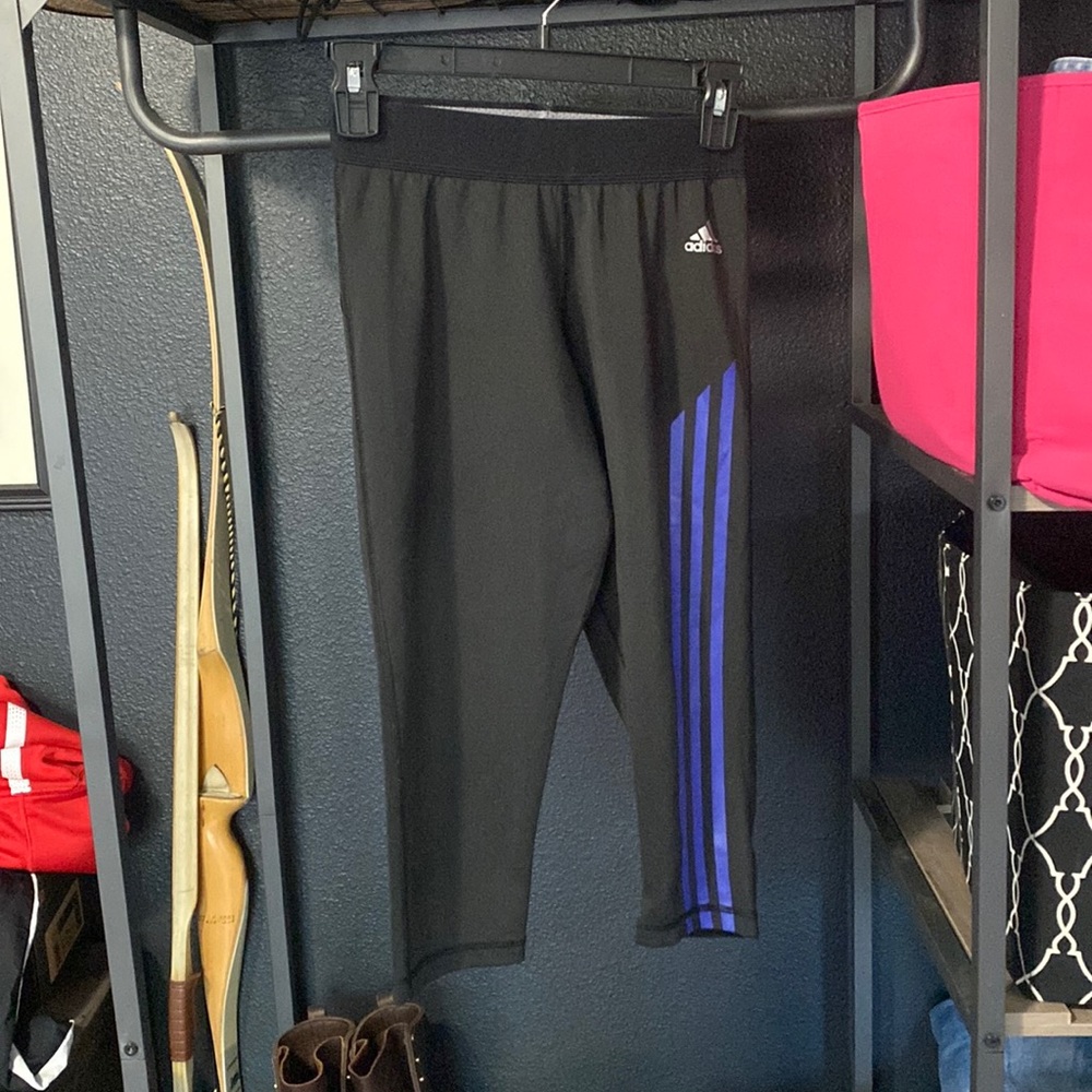 Adidas capri leggings